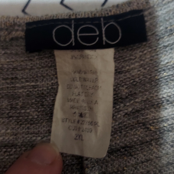 5/$20 2xl Deb Layered Sweater - Picture 4 of 4